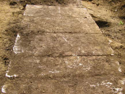 Cliché 1 – Dalles de couverture de la galerie de l’aqueduc.