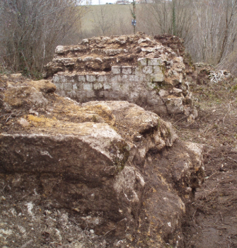 Fin de la culée amont et première pile du pont de Hautmont