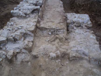 Cliché 2 – Les trois murs qui composent le mur-pont.