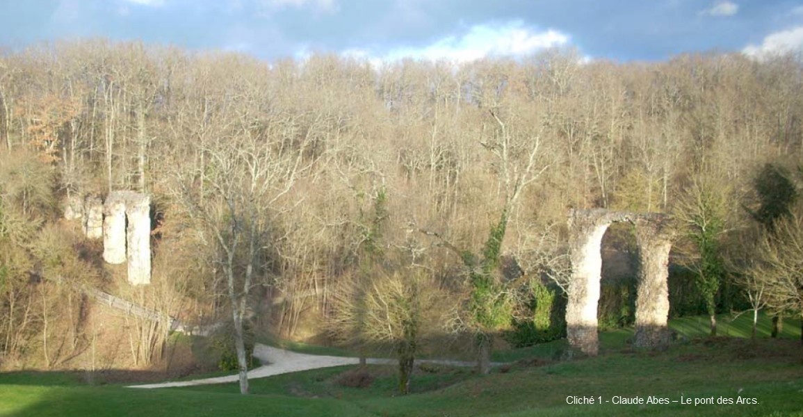 Cliché 1 - Claude Abes – Le pont des Arcs.