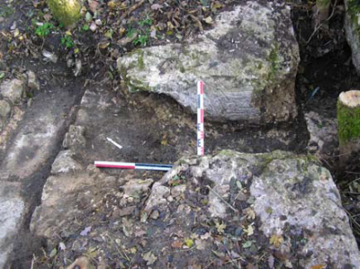 Cliché 3 – Premier / troisième aqueduc à gauche, deuxième aqueduc à droite et au centre, déversoir du deuxième aqueduc en bas à droite